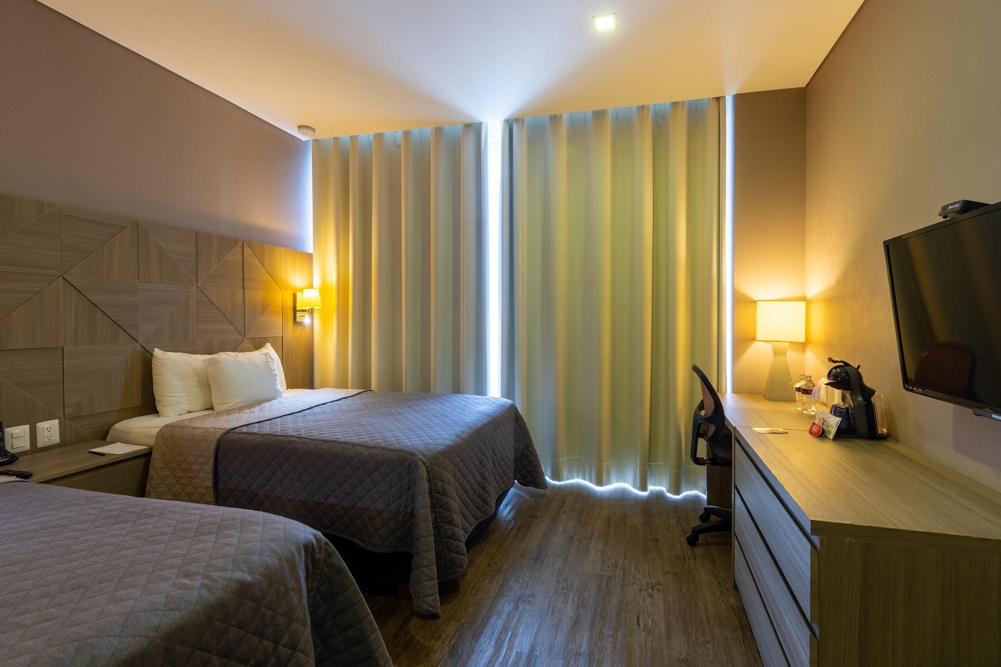Hotel Glow Point - Mulza León Esterno foto