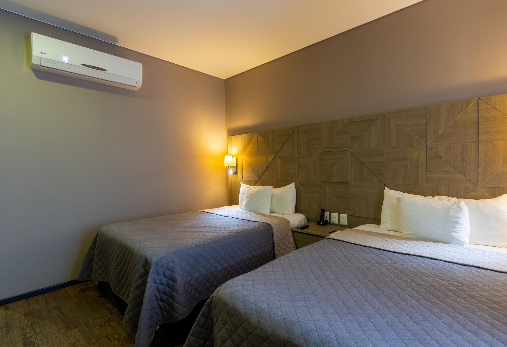 Hotel Glow Point - Mulza León Esterno foto