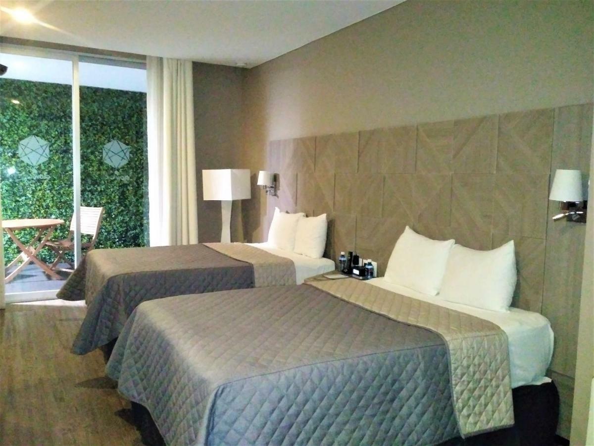 Hotel Glow Point - Mulza León Esterno foto