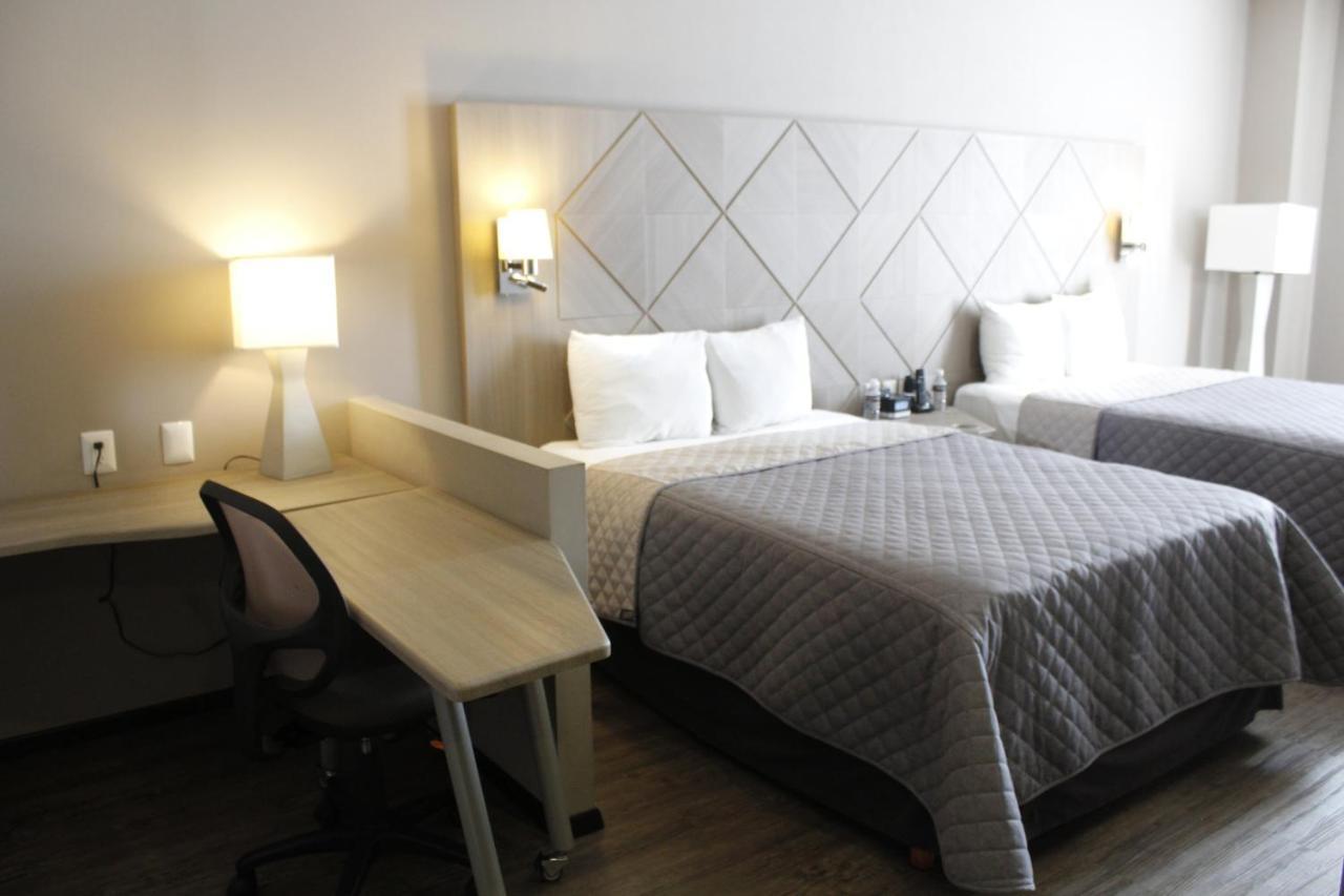 Hotel Glow Point - Mulza León Esterno foto