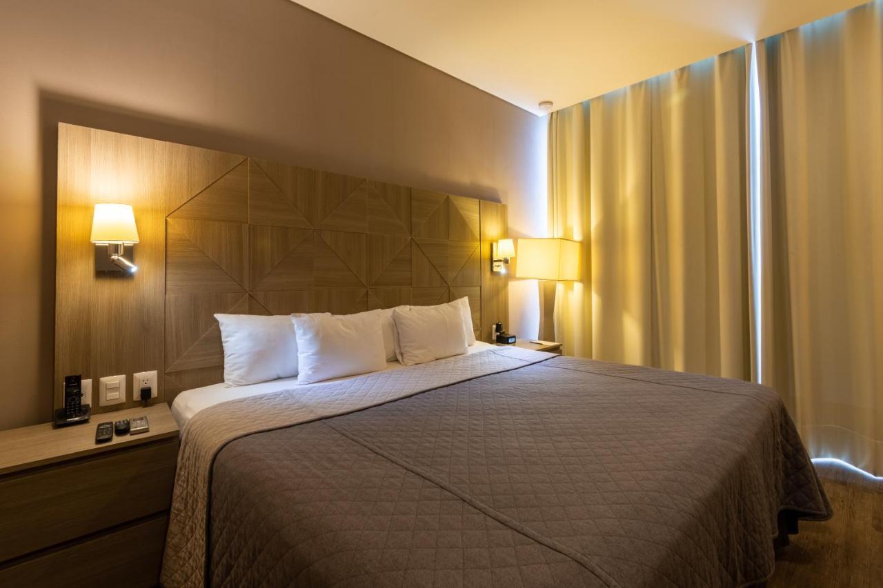 Hotel Glow Point - Mulza León Esterno foto