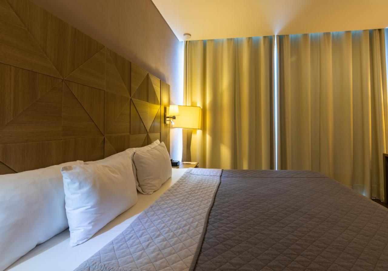 Hotel Glow Point - Mulza León Esterno foto